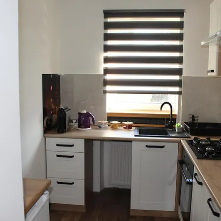 Apartment Armii Krajowej Dla 4 *